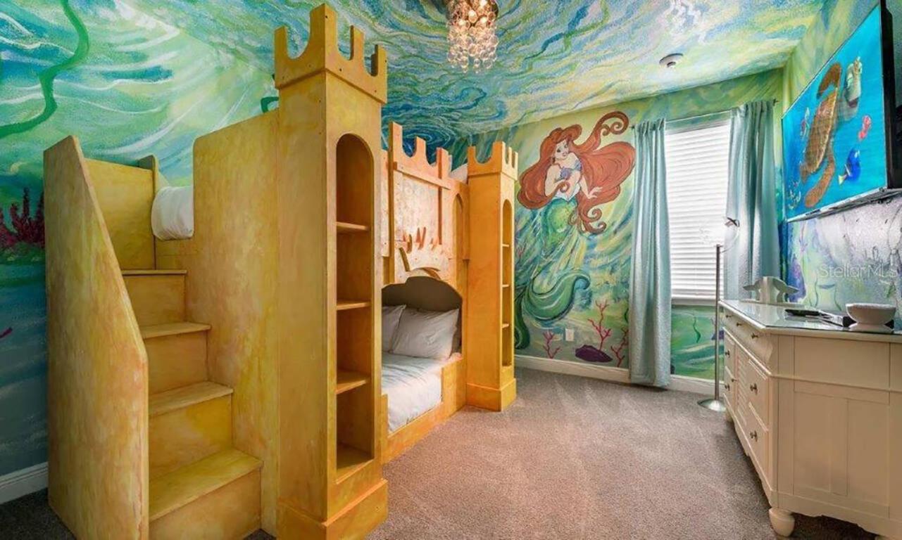 Encore Resort 11 Bedroom Home with Pool 2117