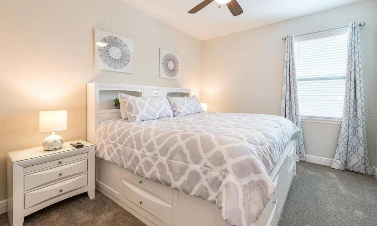 Encore Resort 11 Bedroom Home with Pool 2117