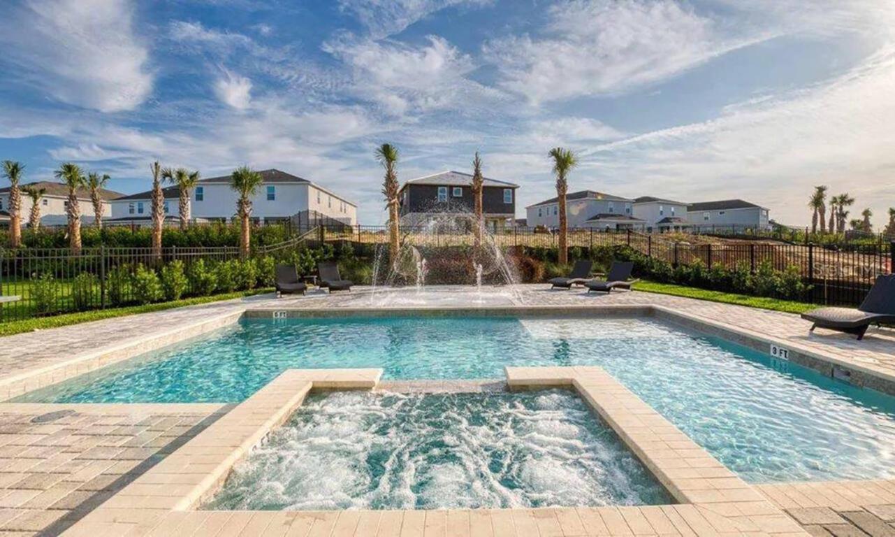 Encore Resort 11 Bedroom Home with Pool 2117