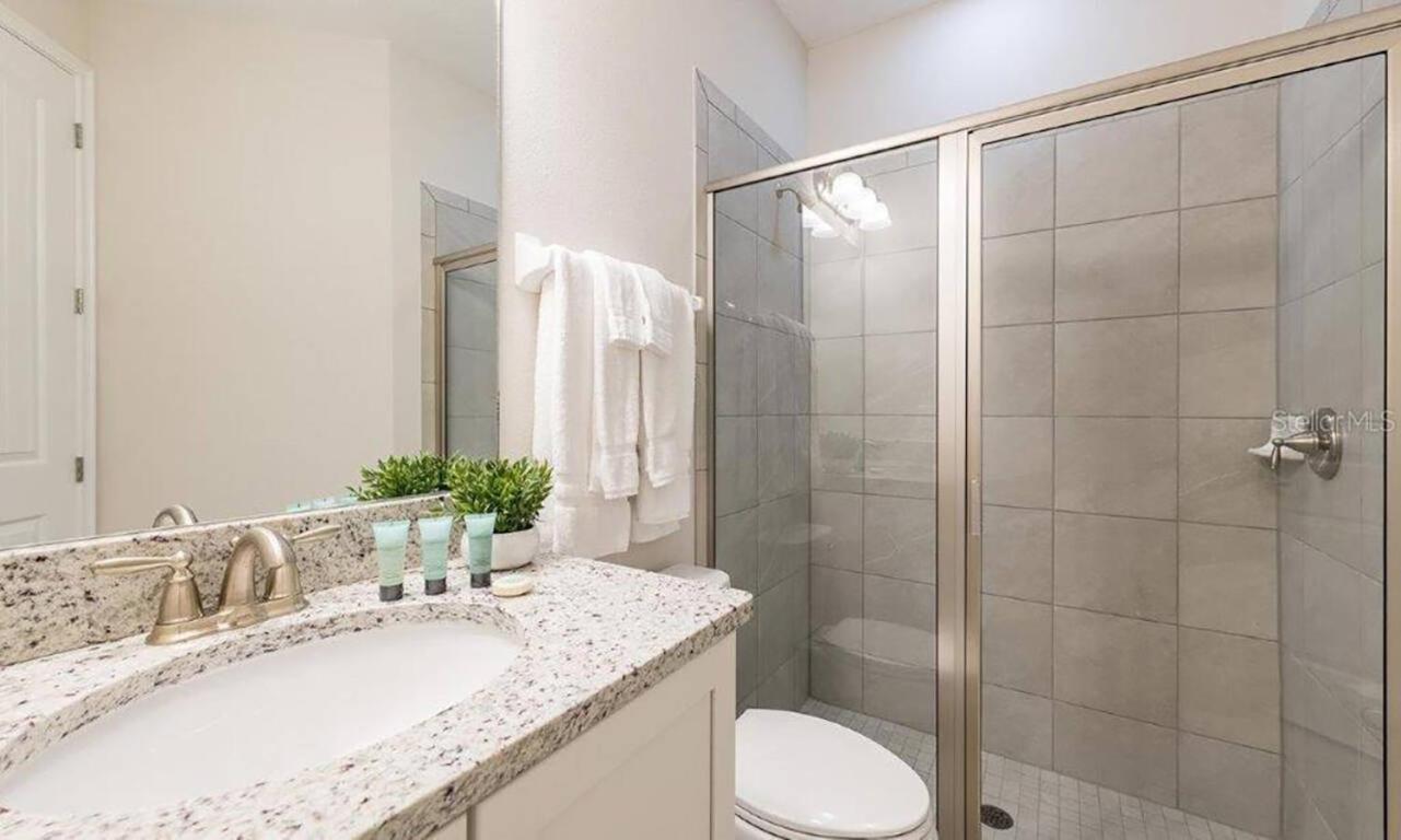 Encore Resort 11 Bedroom Home with Pool 2117