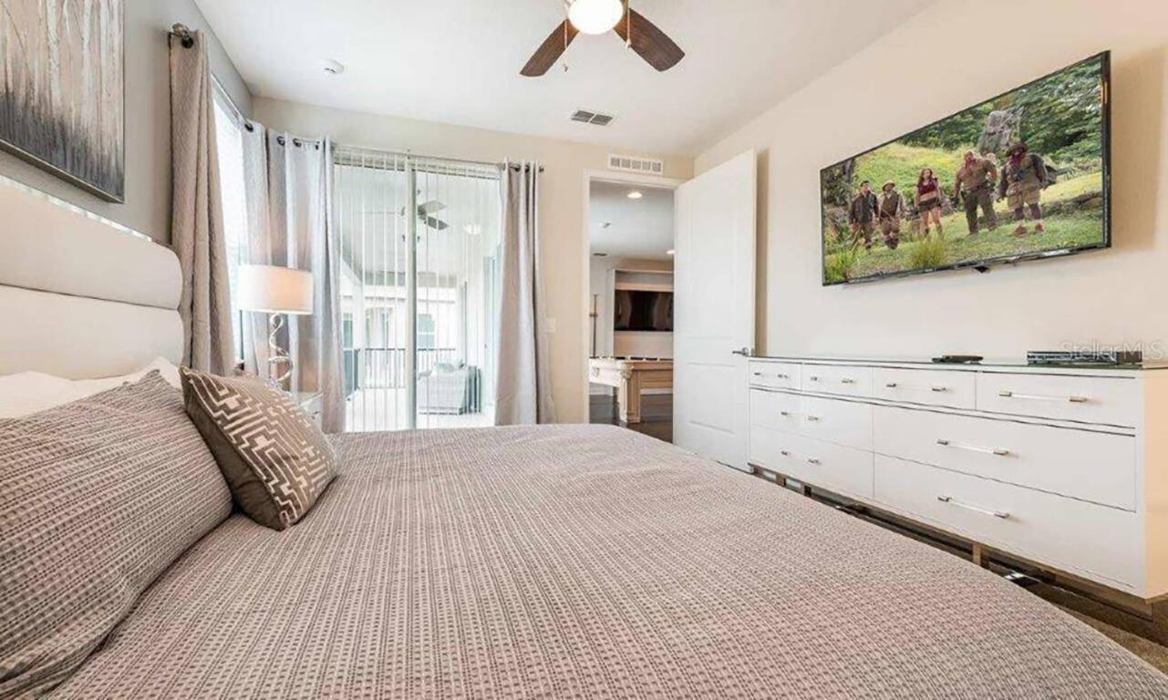 Encore Resort 11 Bedroom Home with Pool 2117