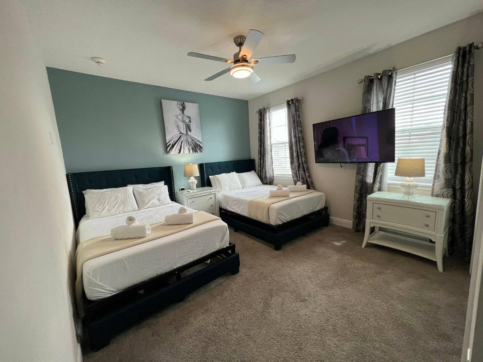 Encore Resort 11 Bedroom Home with Pool 2117