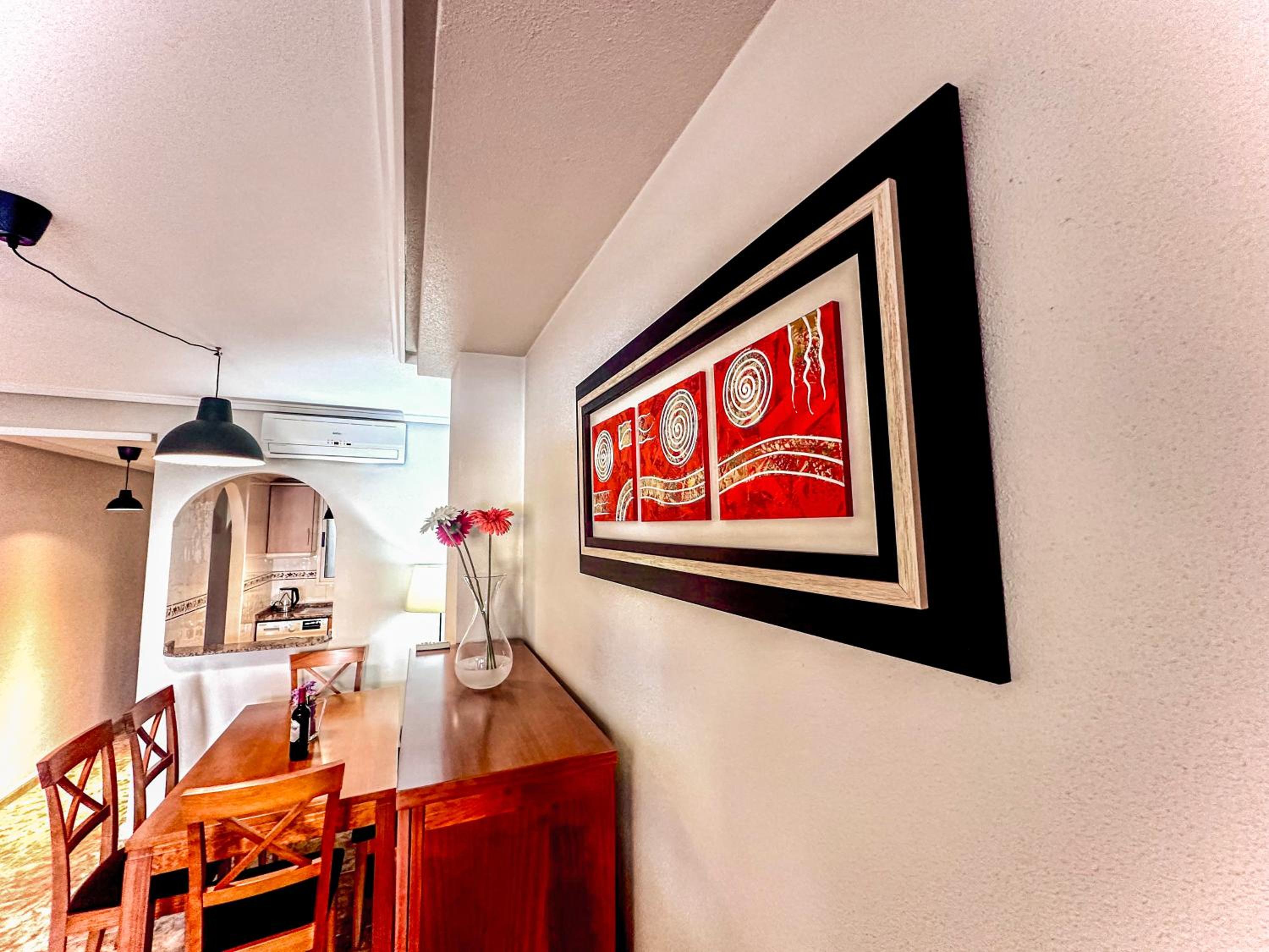 ZadorHomes - Caballero de Rodas Residence