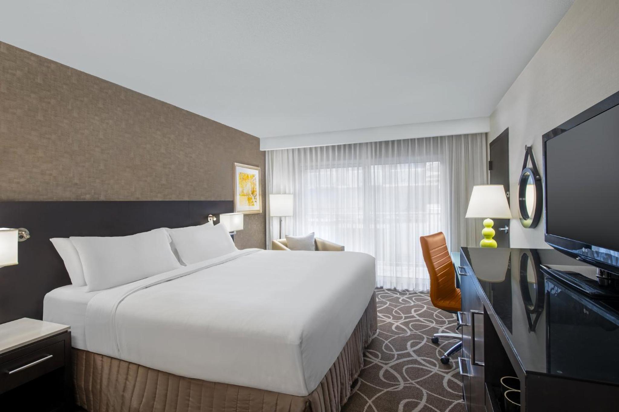 Kitchener Vacations - Crowne Plaza Kitchener-Waterloo, an IHG Hotel - Property Image 96