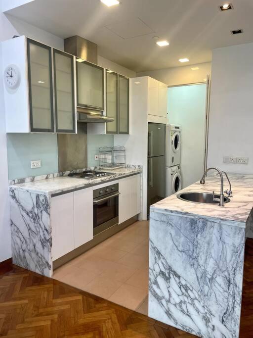 Seaview Property in Straits Quay photo 2