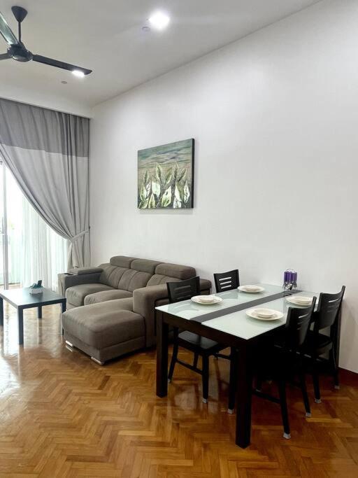 Seaview Property in Straits Quay photo 5