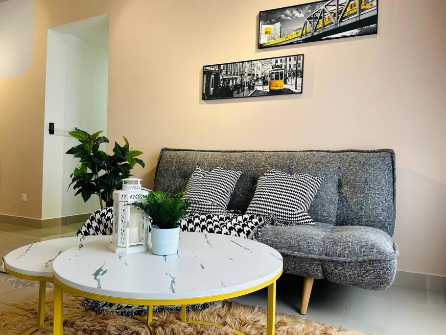 MVB49#8pax Family Suite 3 Rooms Velocity Mall IKEA