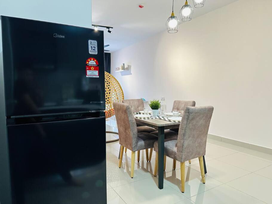 MVB49#8pax Family Suite 3 Rooms Velocity Mall IKEA