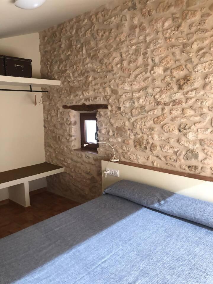 Casita rural entre olivos