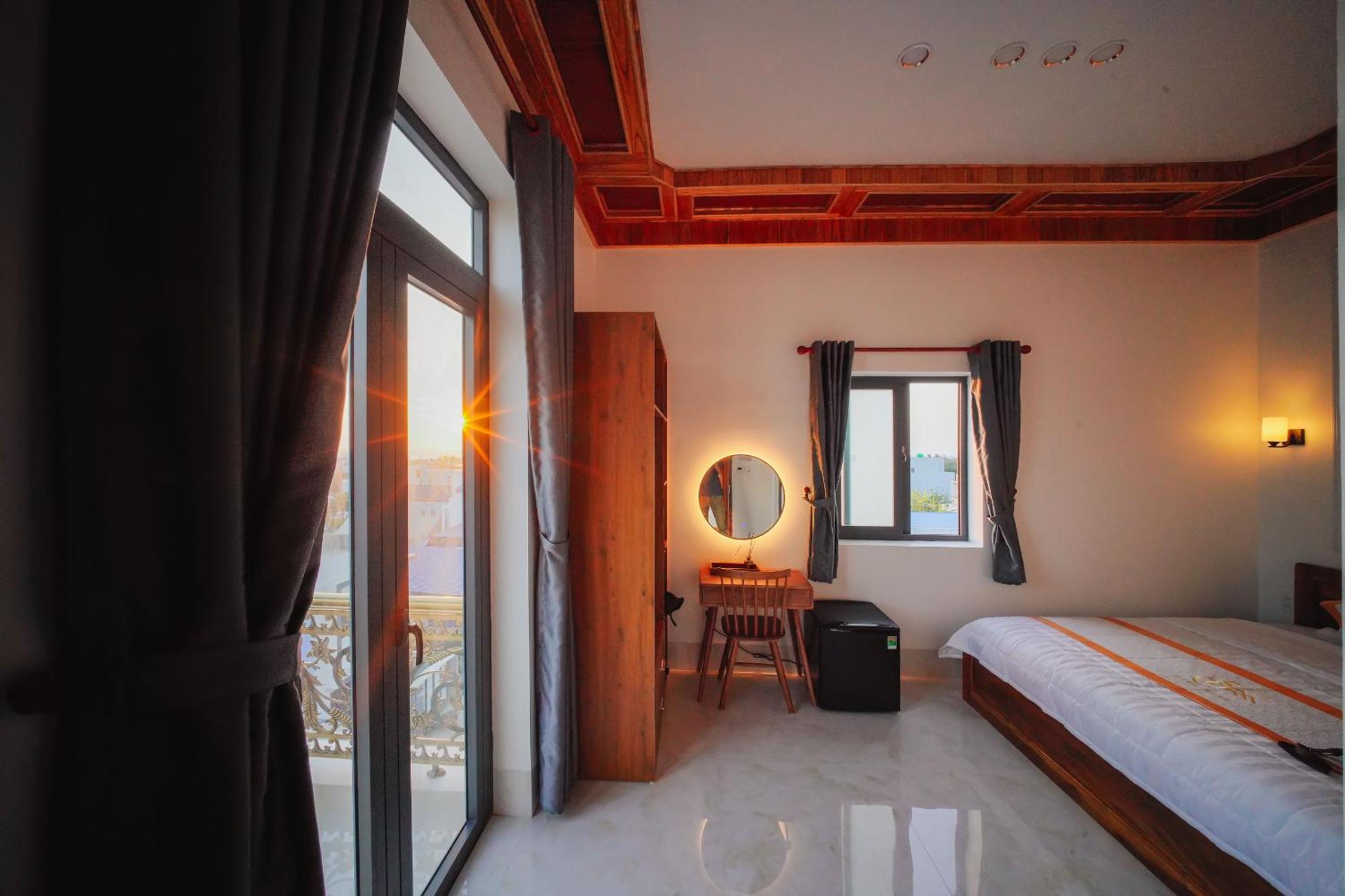 BÌNH MINH HOTEL - ĐẢO PHÚ QUÝ