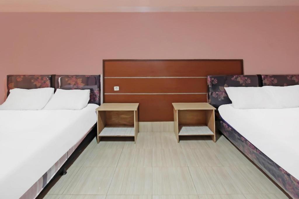 OYO 91744 Hotel Gemilang