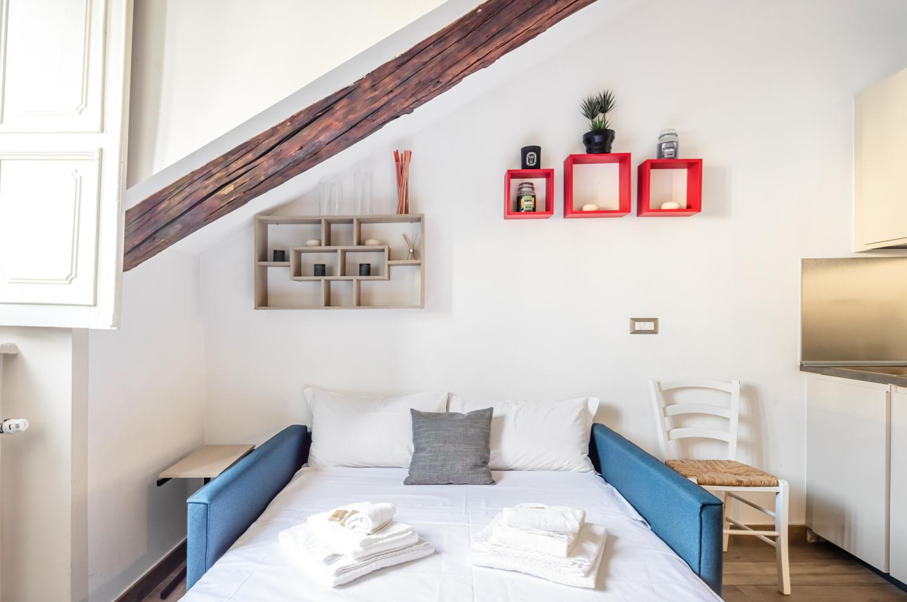 GuestHost - Piazza Castello Central Studio en Turin — hotel room
