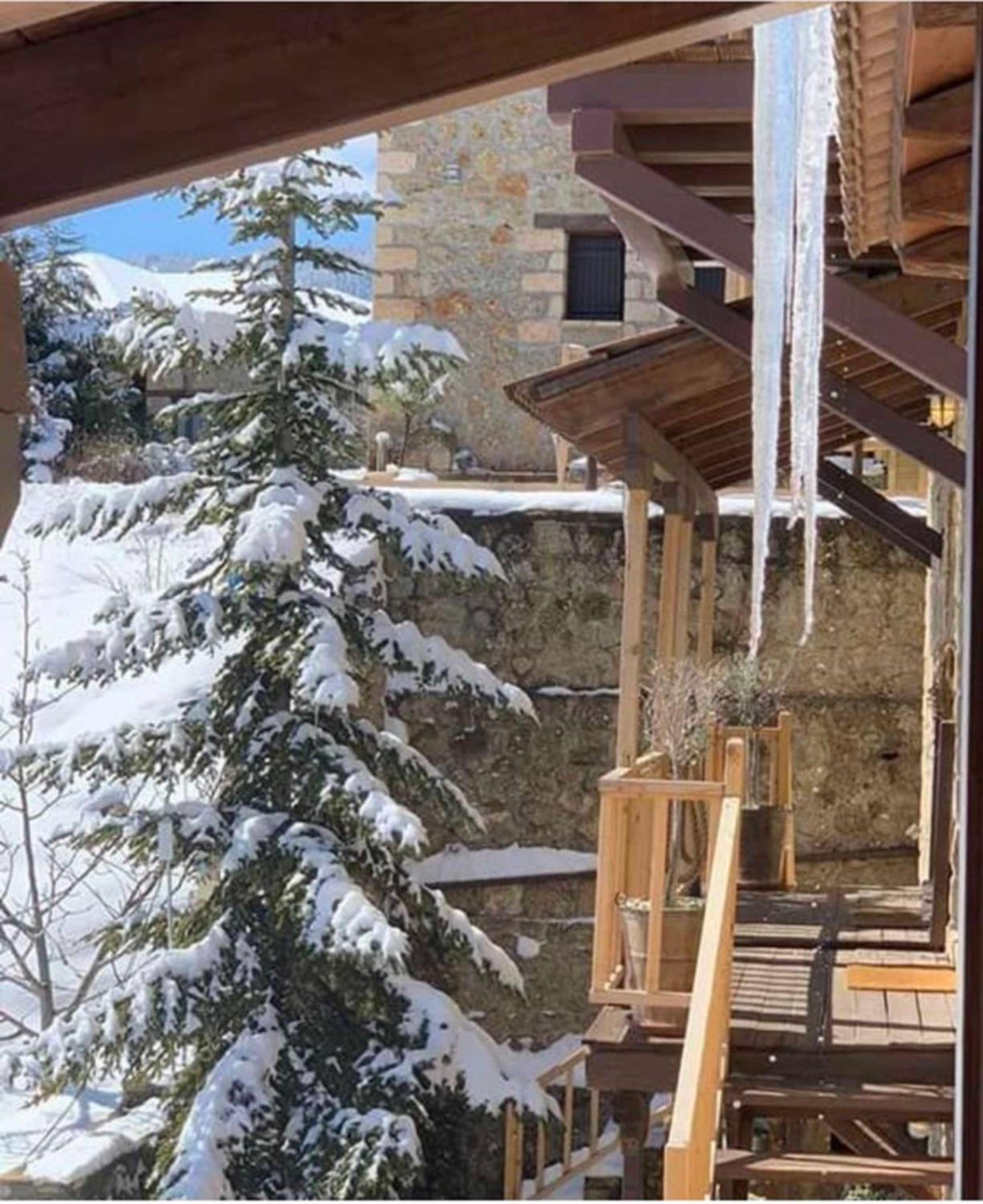 Nymfes Guesthouse view 4