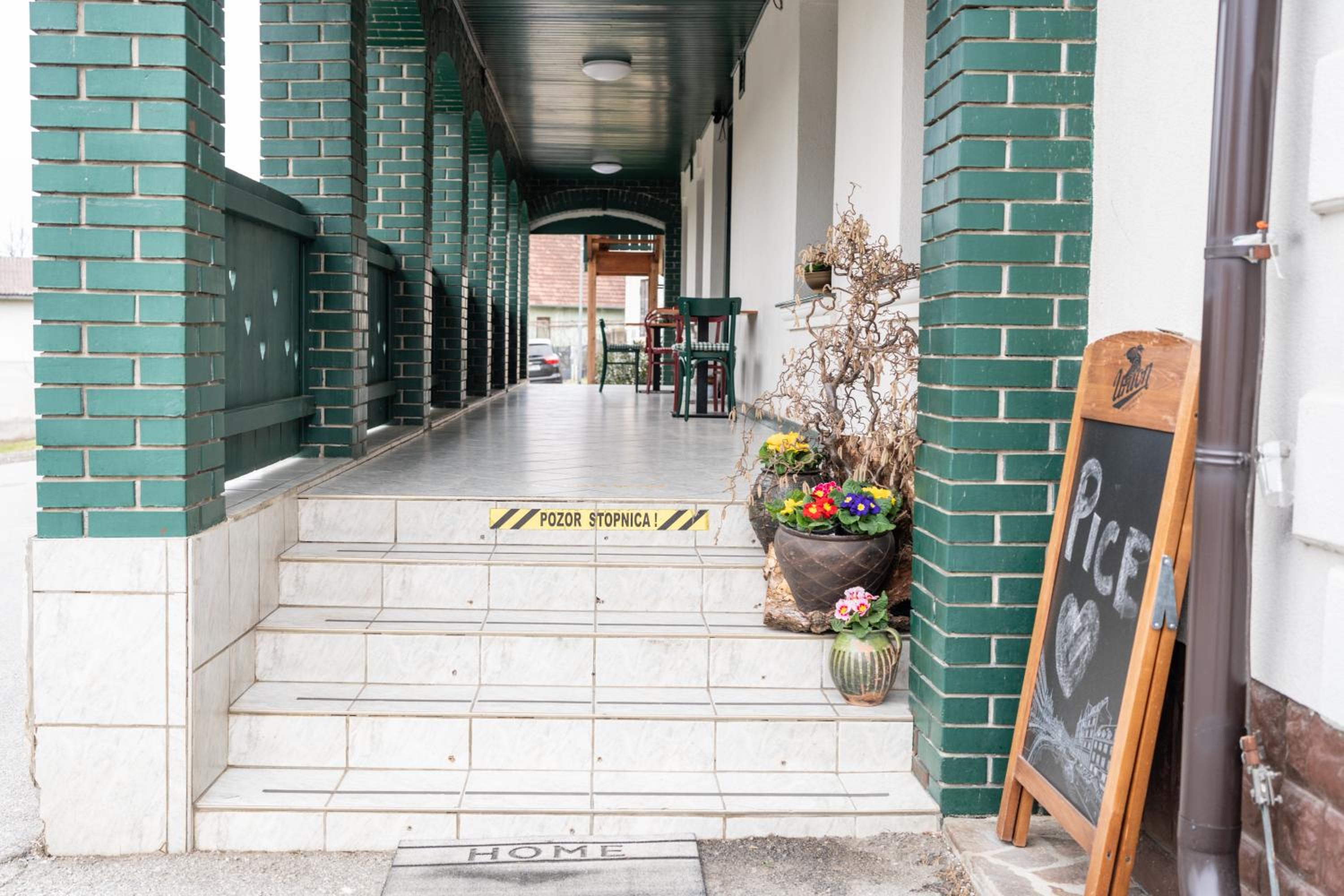 Apartmaji Babi