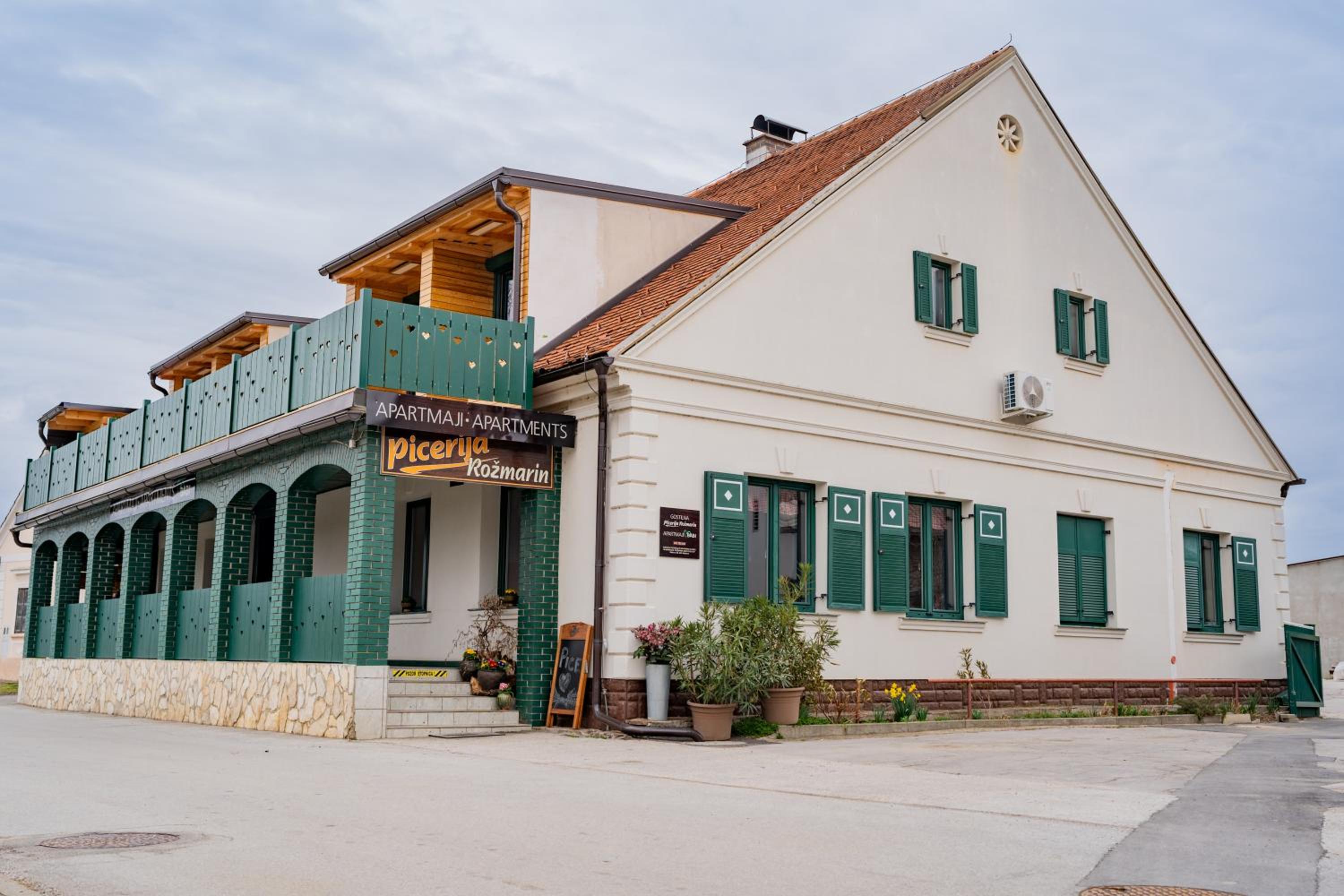 Apartmaji Babi