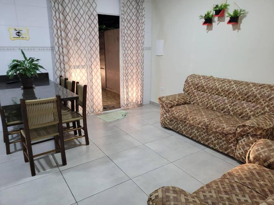 Casa Praia Guaratuba, piscina 2 quadras da praia