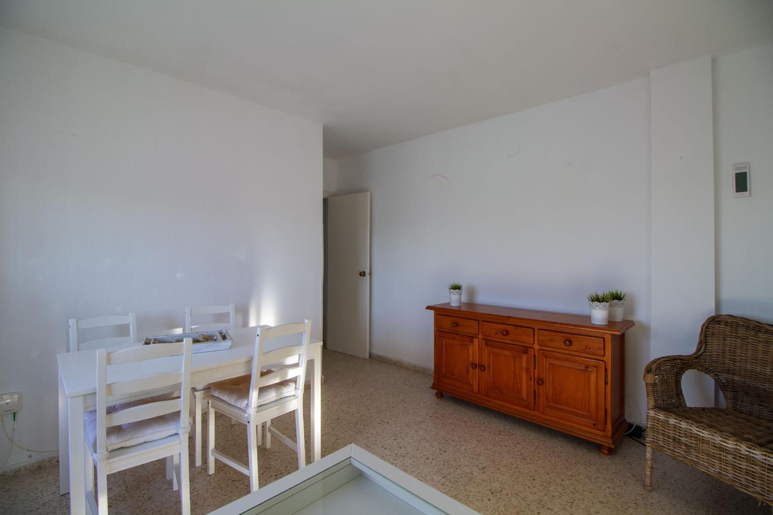 GuestReady - Valdelagrana Carlos view 2
