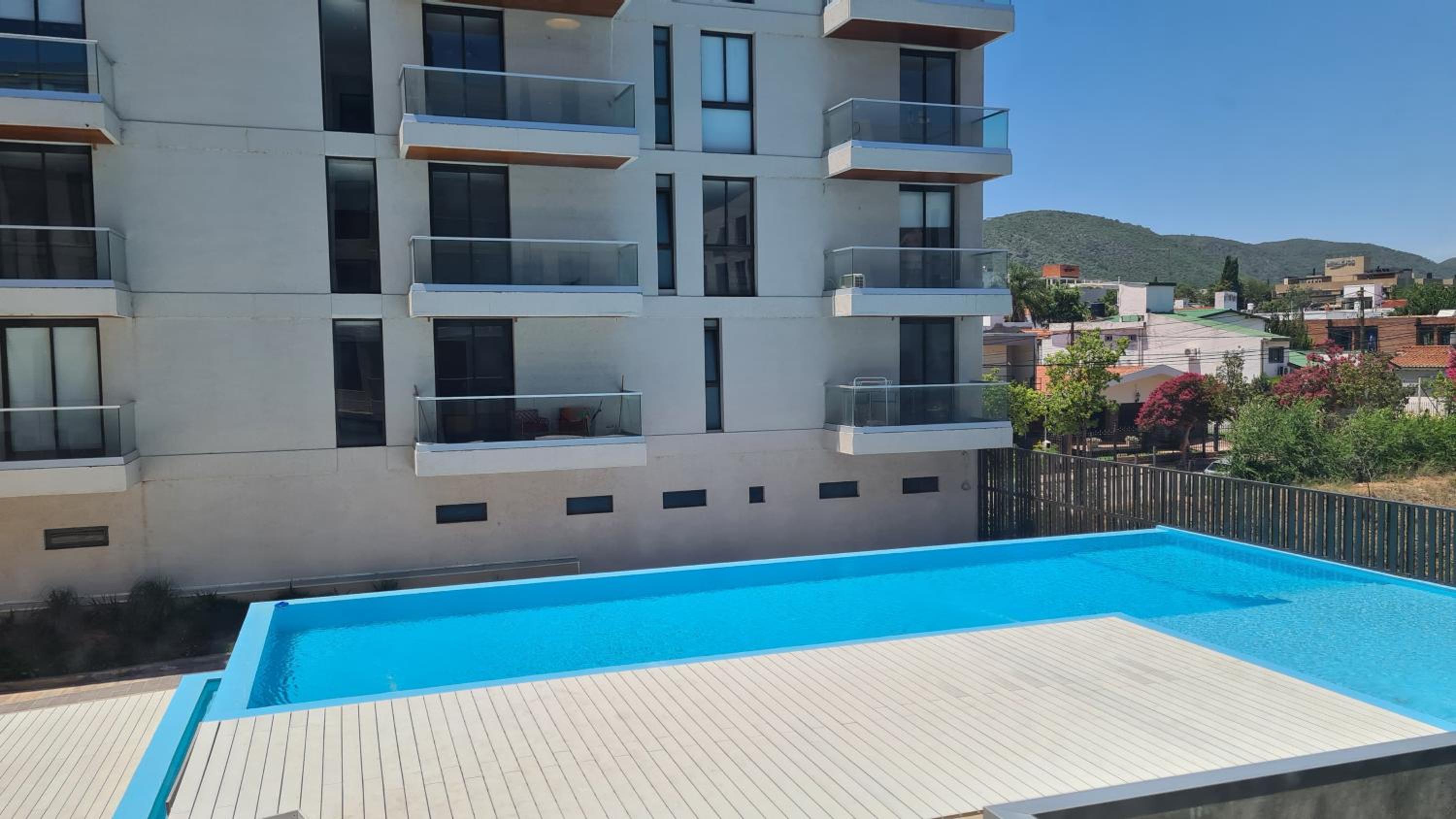 ELOISE I, Lake Towers, El mejor departamento, exc Ubicación, Todo Nuevo
