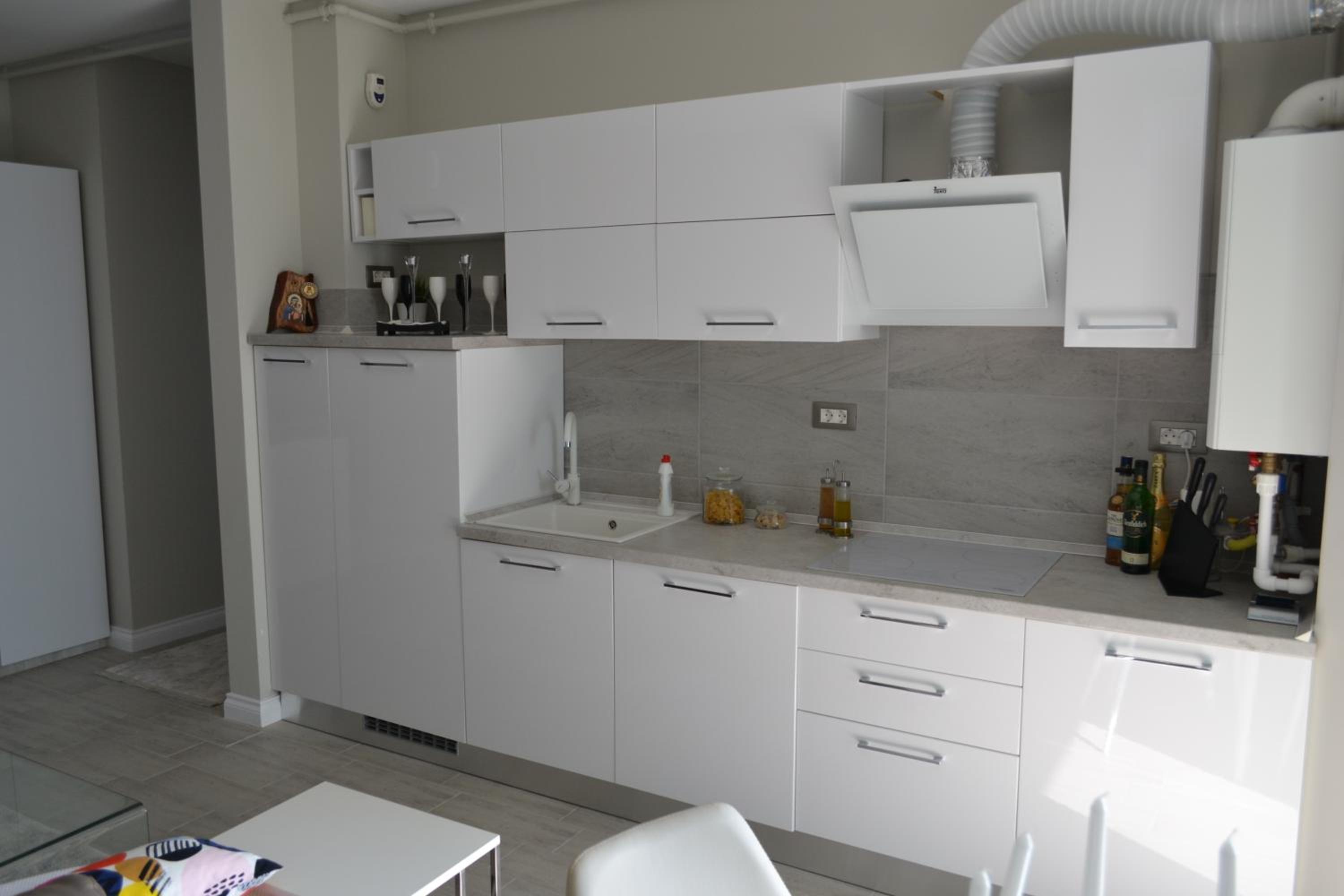 Frontal SeaView Apartment Spa&Pool Resort - parking