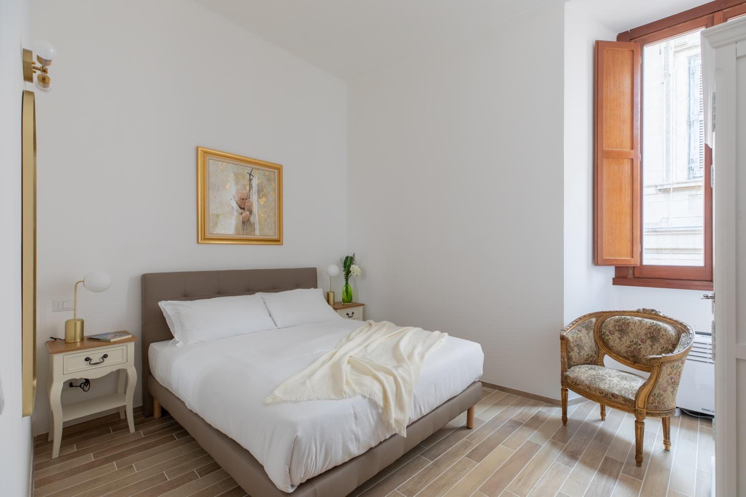 iFlat Elegant 3 bedroom apt near the Pantheon