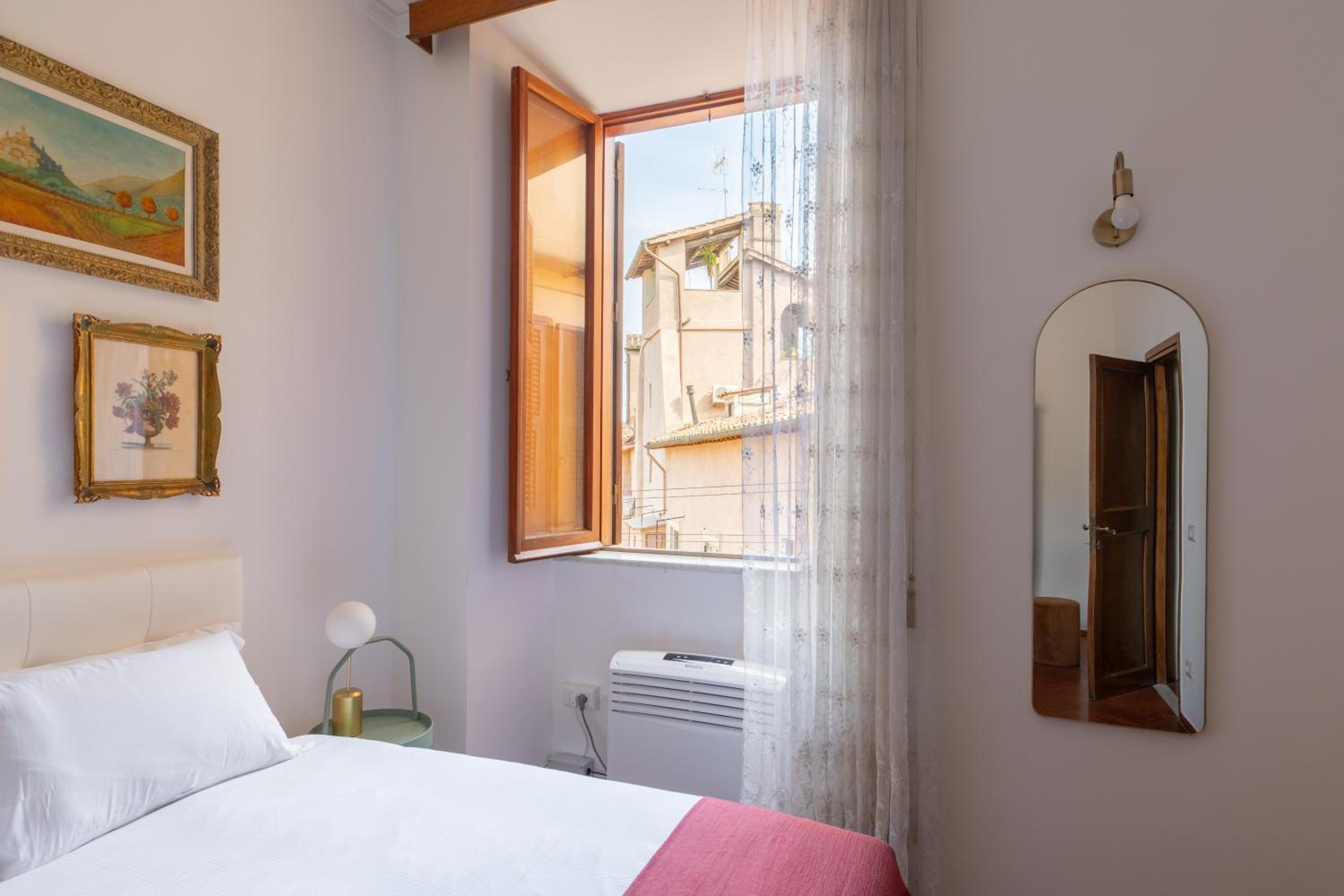 iFlat Elegant 3 bedroom apt near the Pantheon
