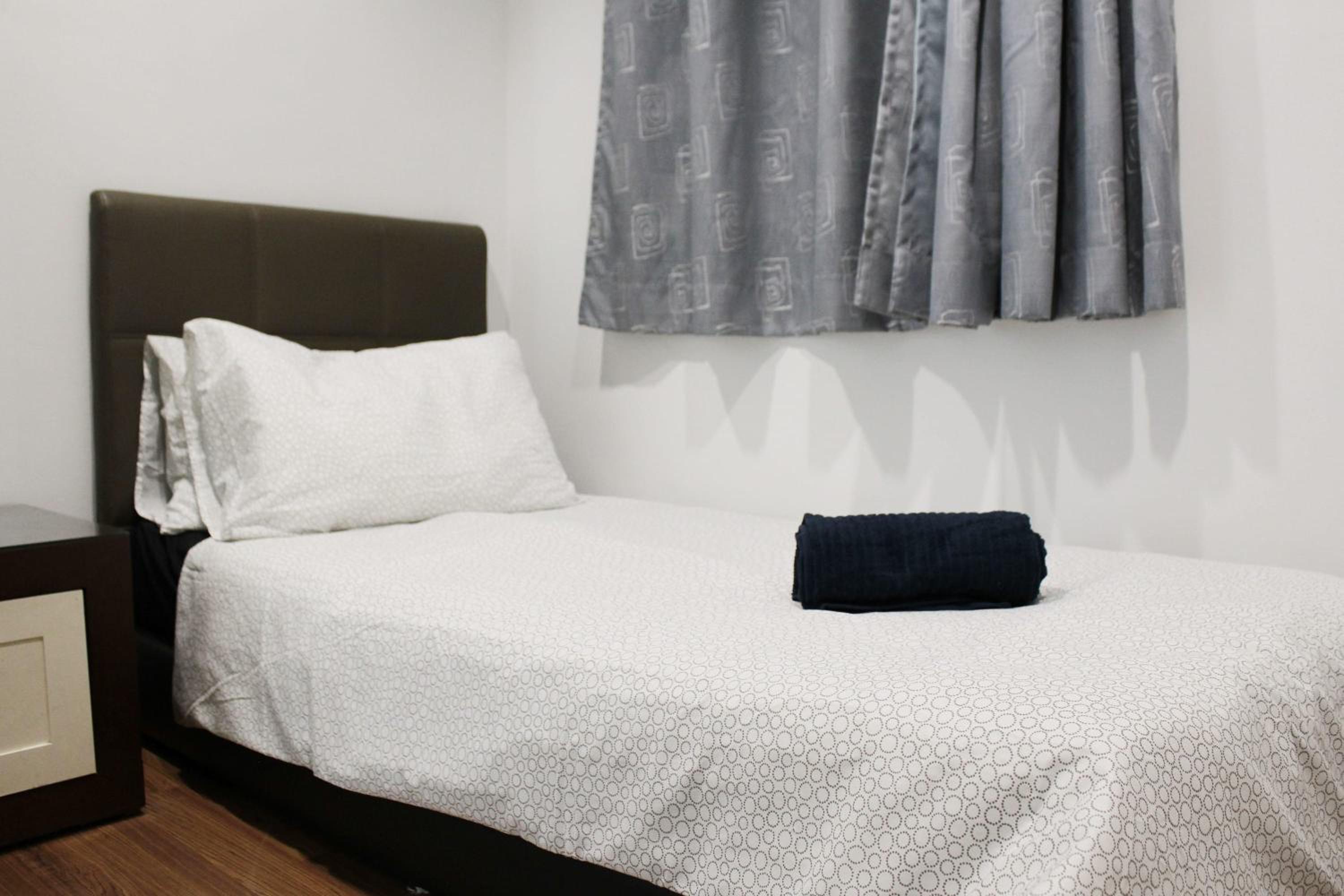 A Spacious & Cozy High-Floor 4BR Apt FREE Parking