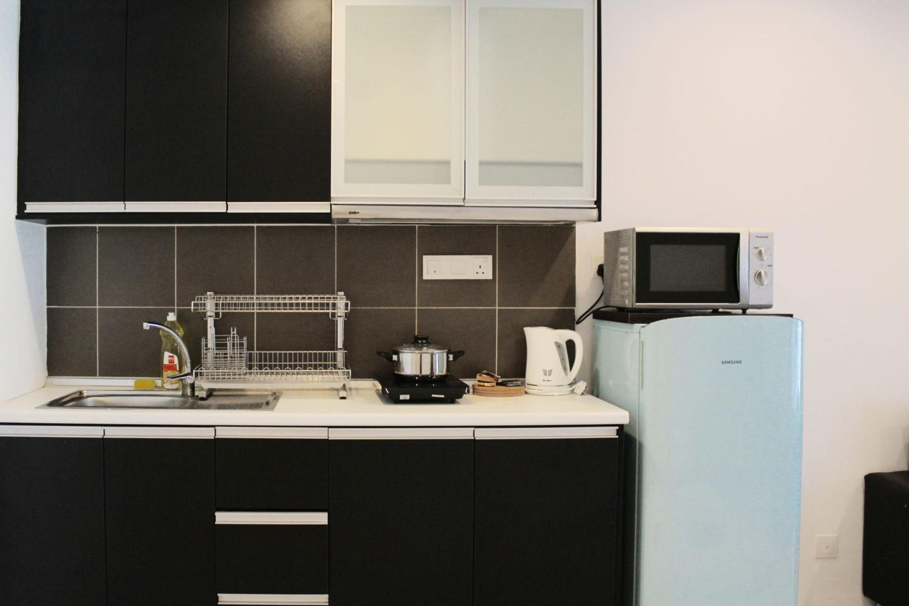 A Spacious & Cozy High-Floor 4BR Apt FREE Parking