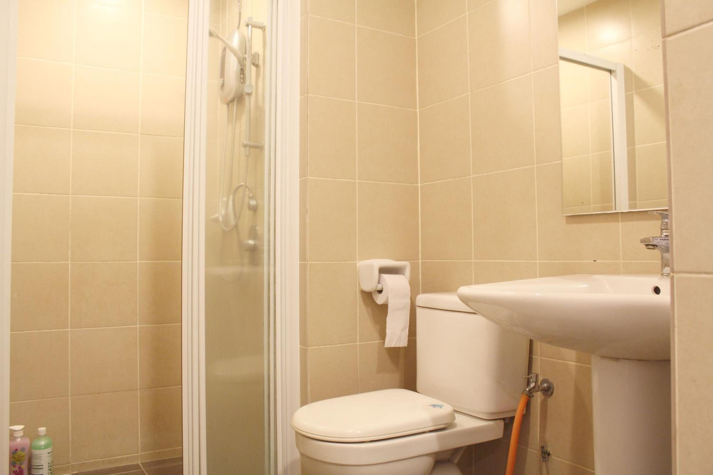 A Spacious & Cozy High-Floor 4BR Apt FREE Parking