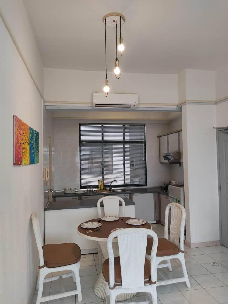 Costa Mahkota Apartment photo 5