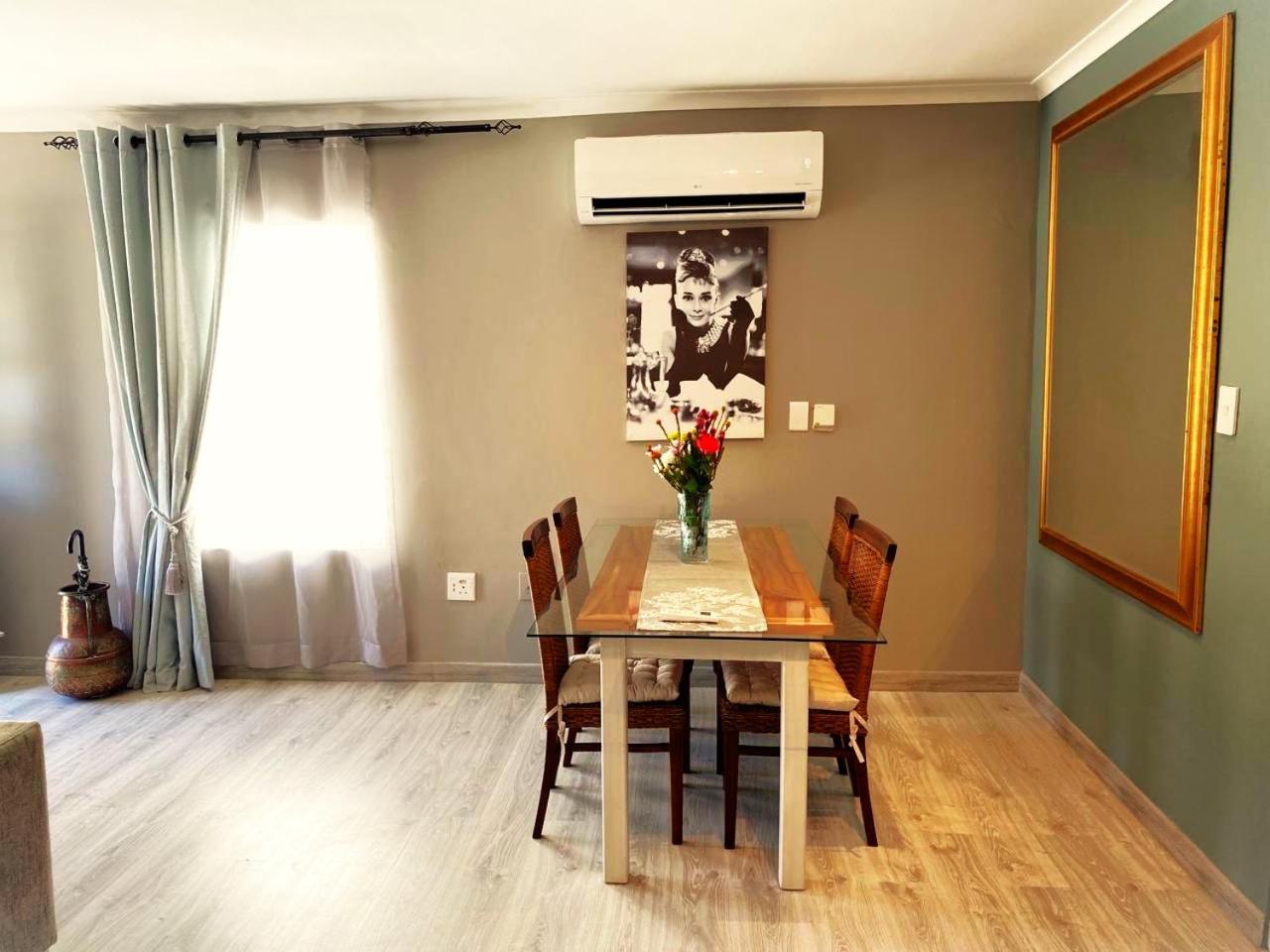 Marble Maison view 5
