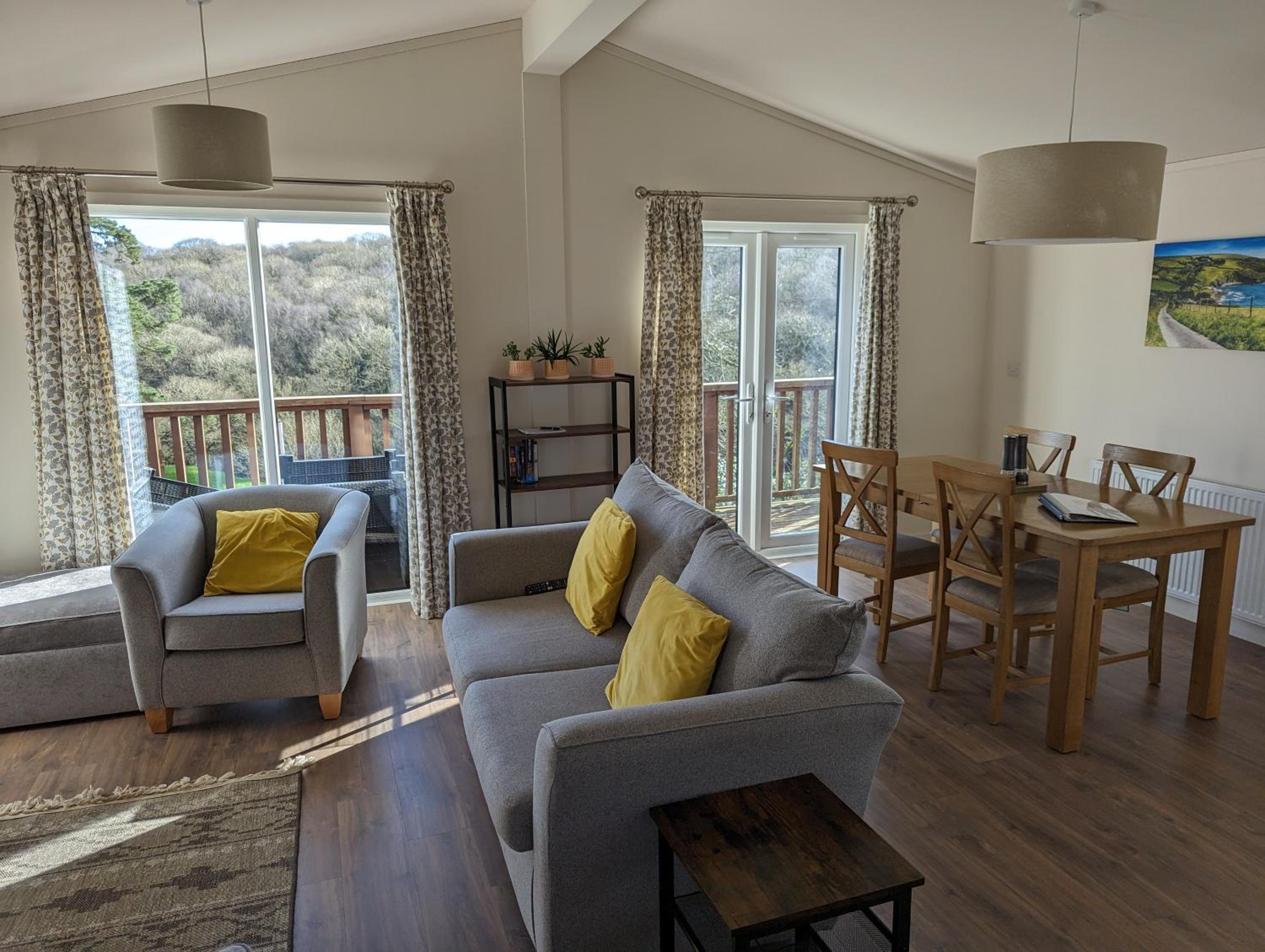 Two Bedroom Lodge In The Country - Restaurant Bar Onsite view 2