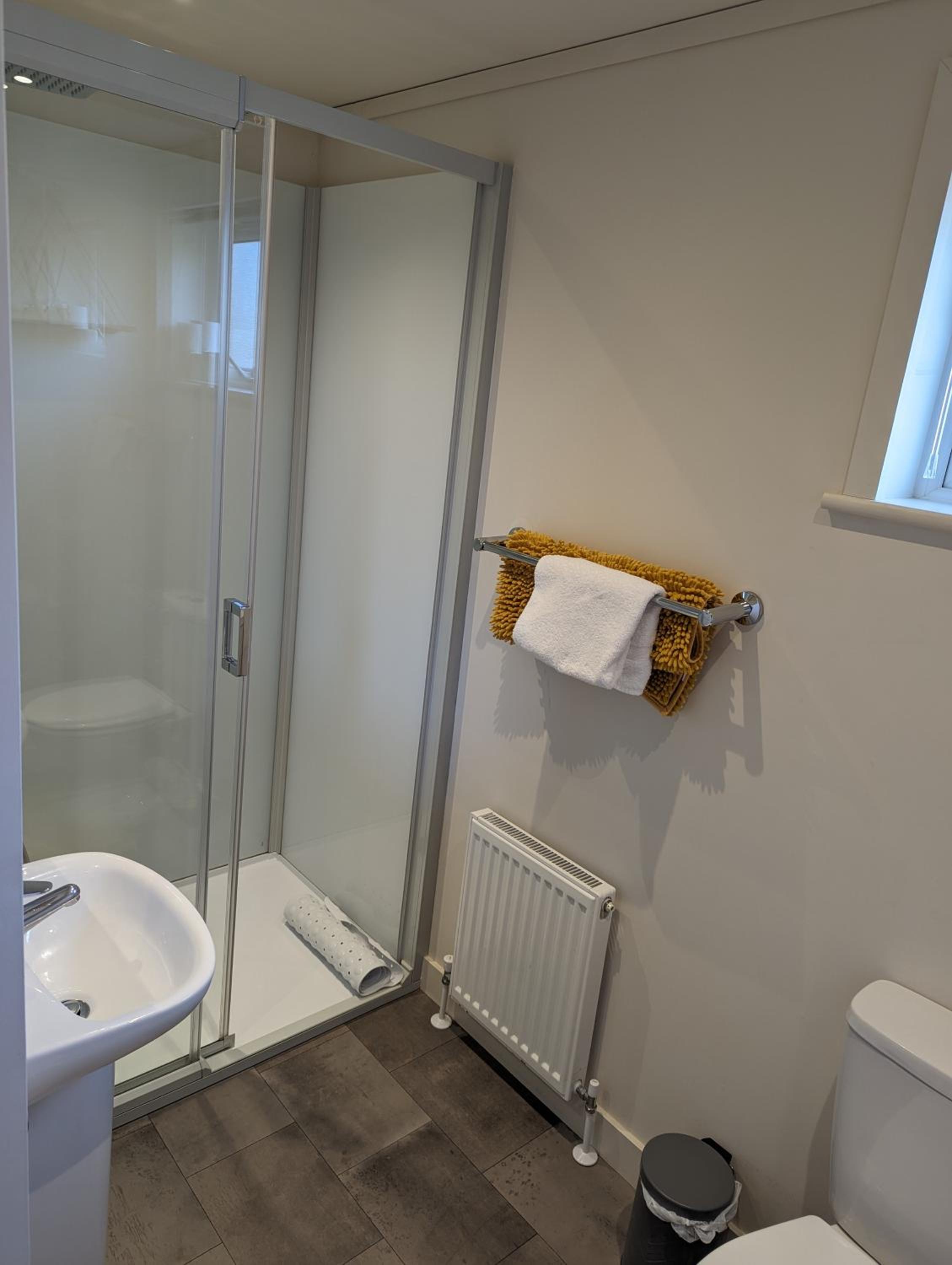 Two Bedroom Lodge In The Country - Restaurant Bar Onsite view 4