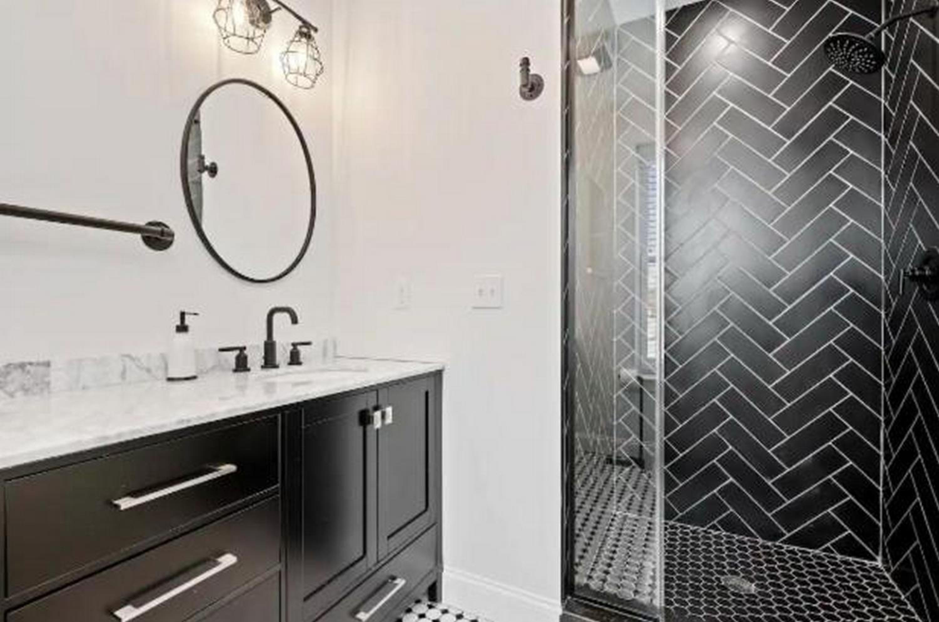 Luxurious Design | Easy Access to Downtown Pittsburgh | Sleeps 4 view 2