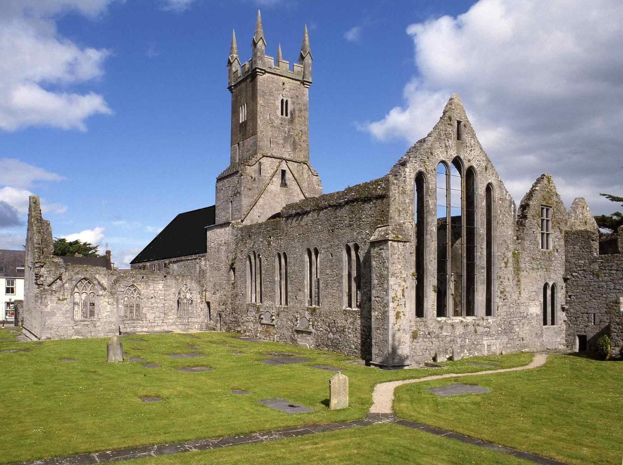 Ennis Vacations - Luxury Country Escape - Property Image 20