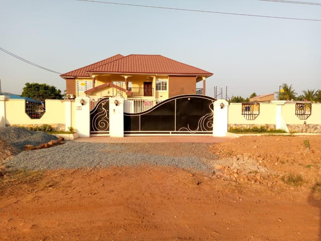 SANAMOND VILLA
