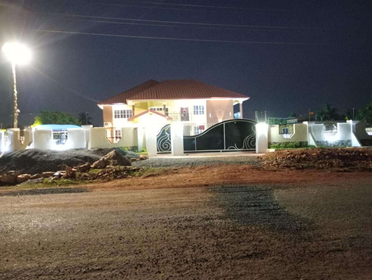SANAMOND VILLA