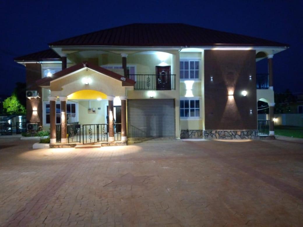 SANAMOND VILLA