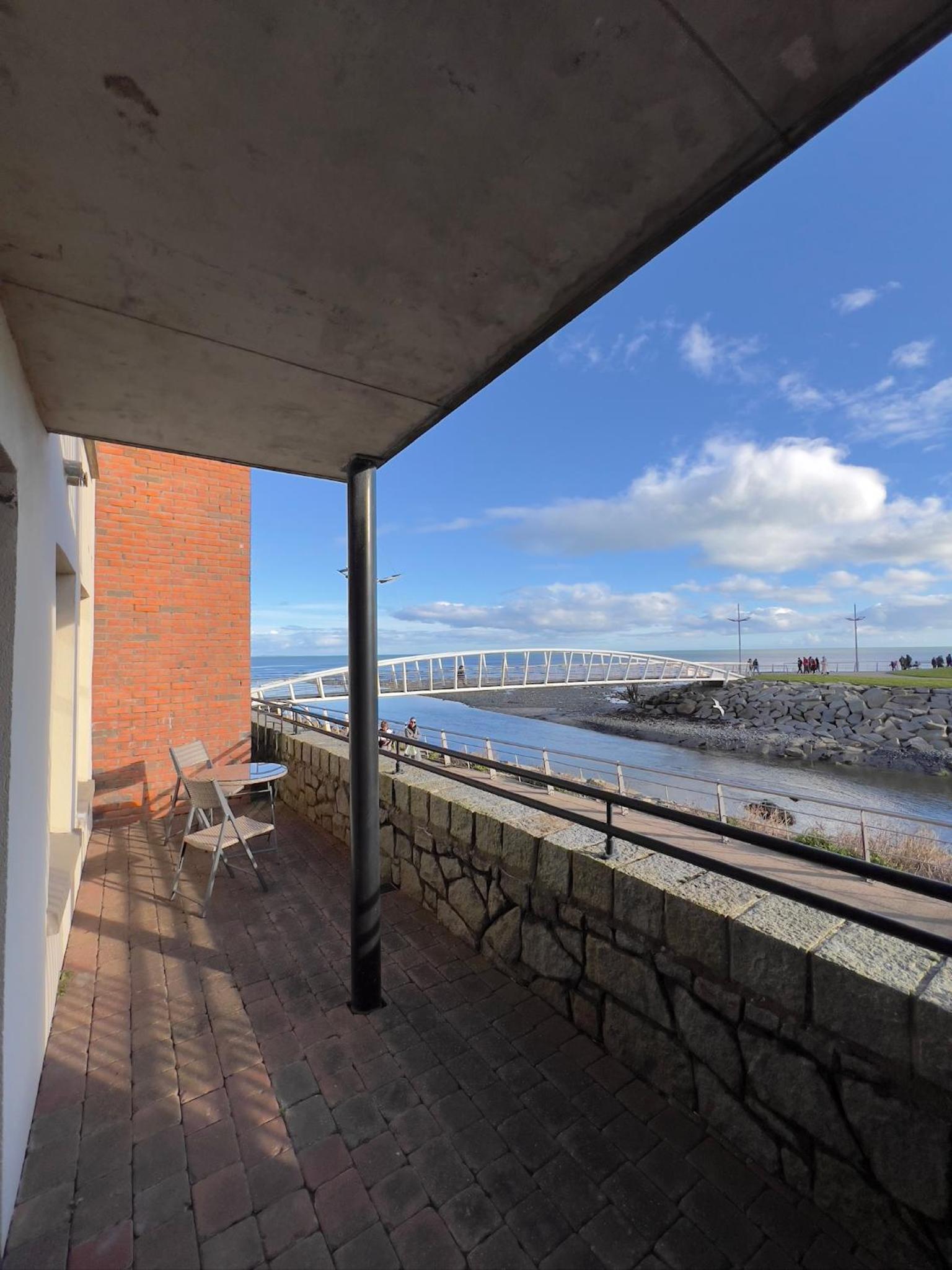 NIapartments Coastal retreat with Mountain views view 5