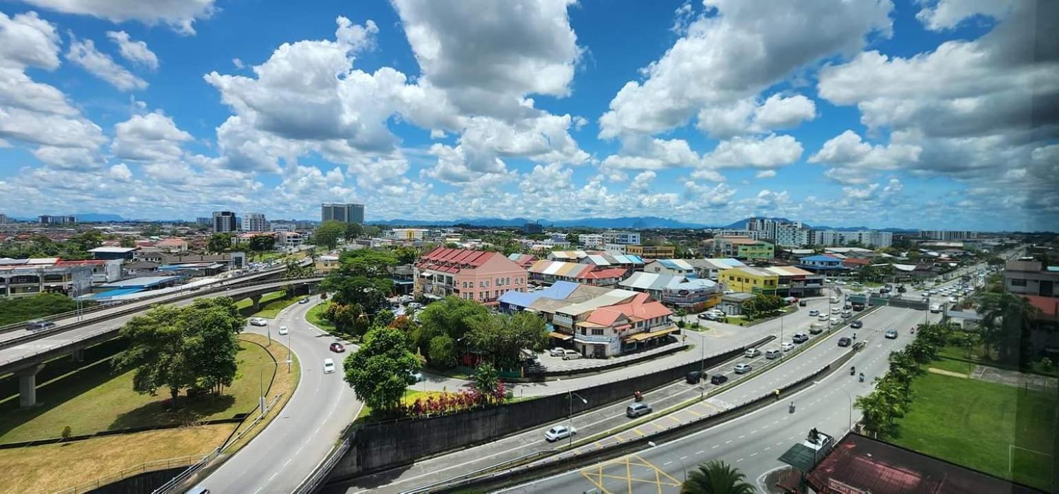Bunny Homestay 405MB @ ROXY Apartment Kuching