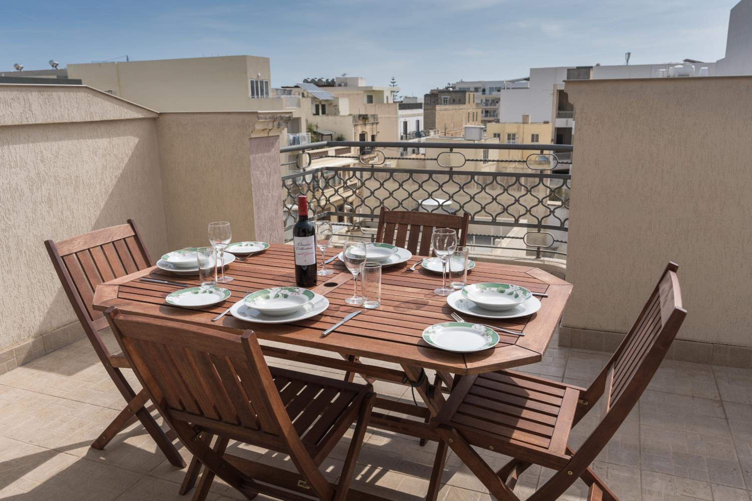 Mosta Penthouse-Hosted by Sweetstay photo 5