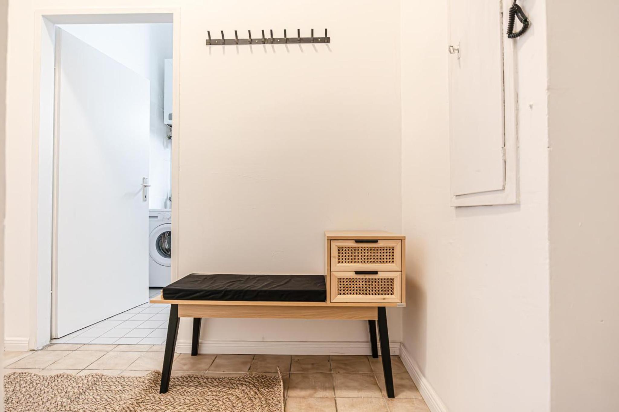 Spacious 2BR Apartment with Living Room in Central Vienna