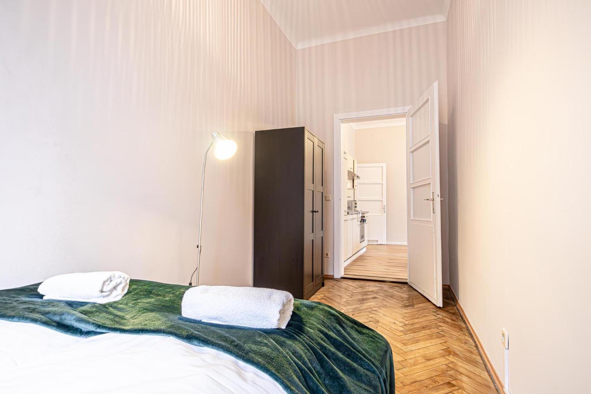 Spacious 2BR Apartment with Living Room in Central Vienna