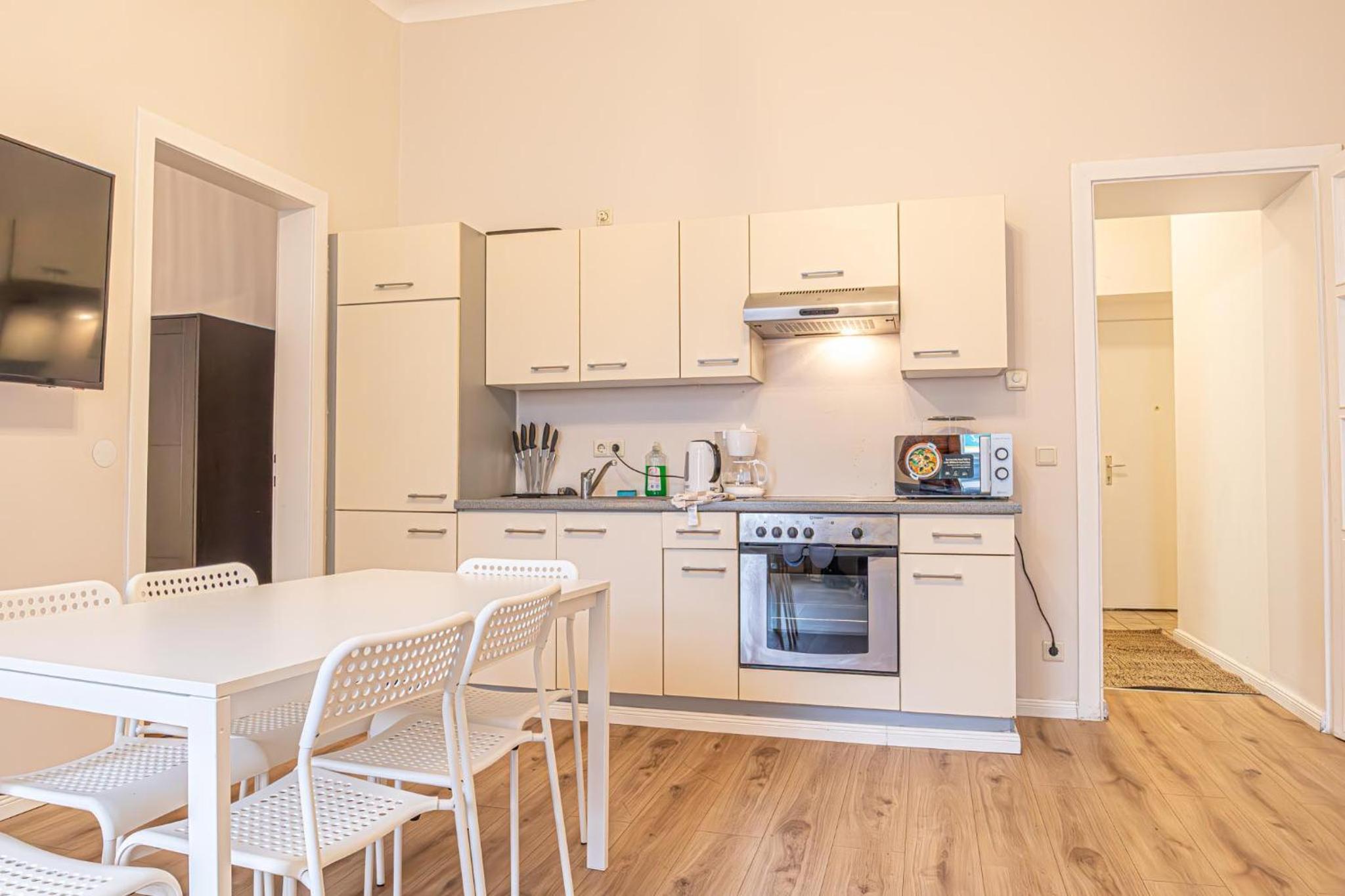 Spacious 2BR Apartment with Living Room in Central Vienna