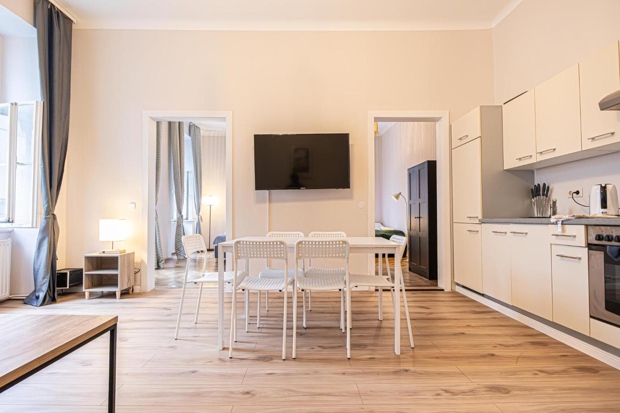 Spacious 2BR Apartment with Living Room in Central Vienna