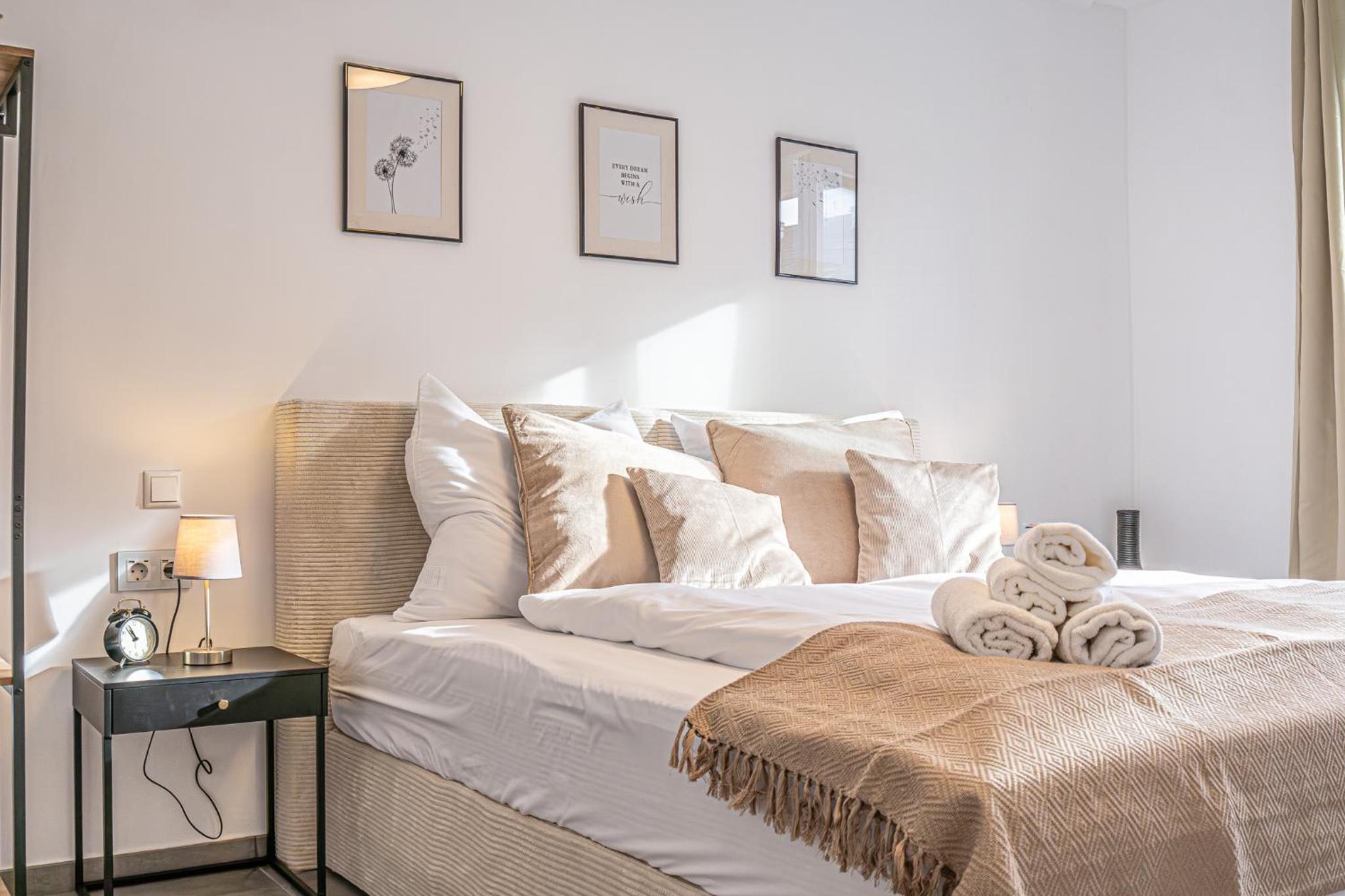 Krems Bahnhof Deluxe Rooms - near Danube River