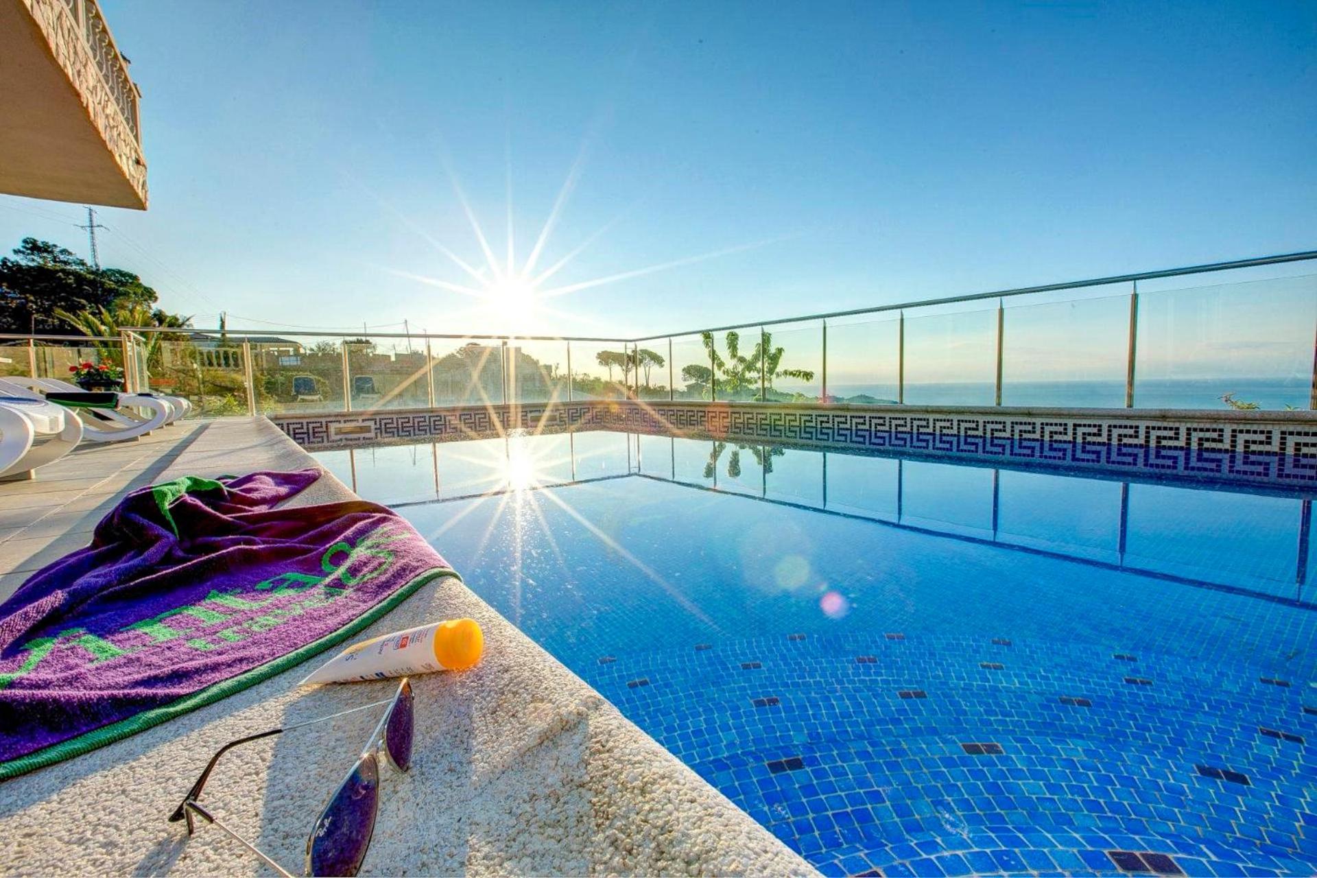 Villa Dami by Vintage Travel