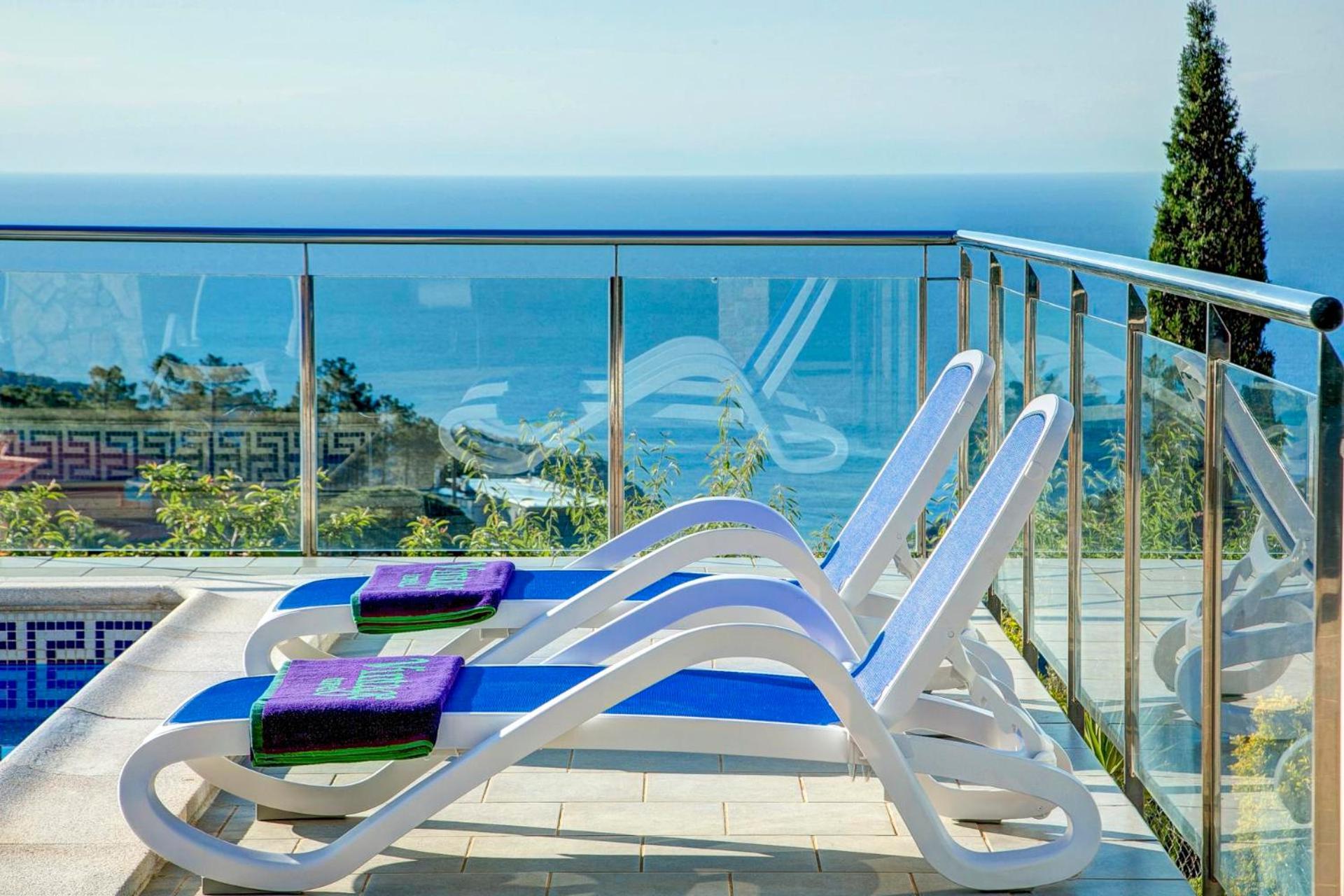 Villa Dami by Vintage Travel