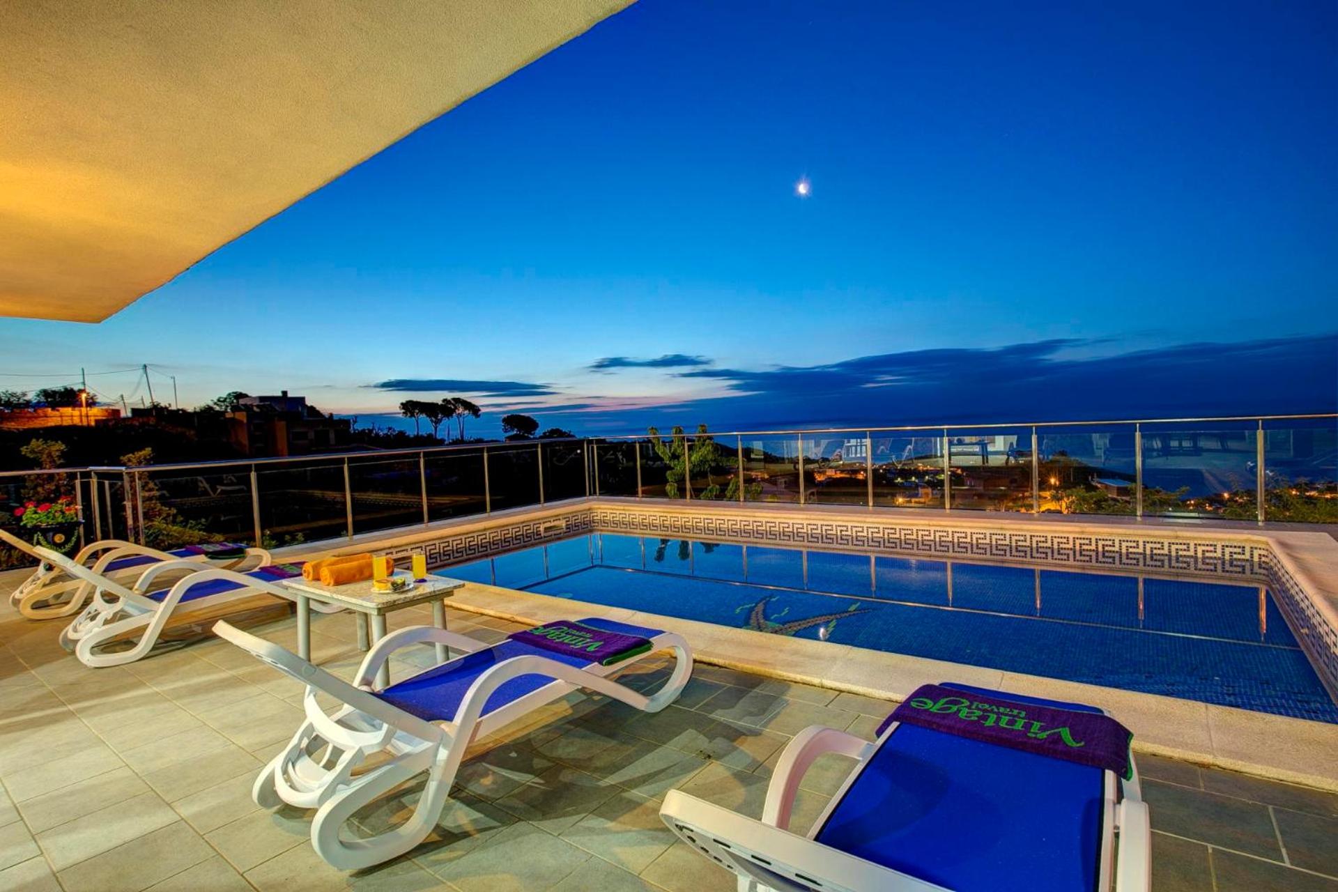 Villa Dami by Vintage Travel