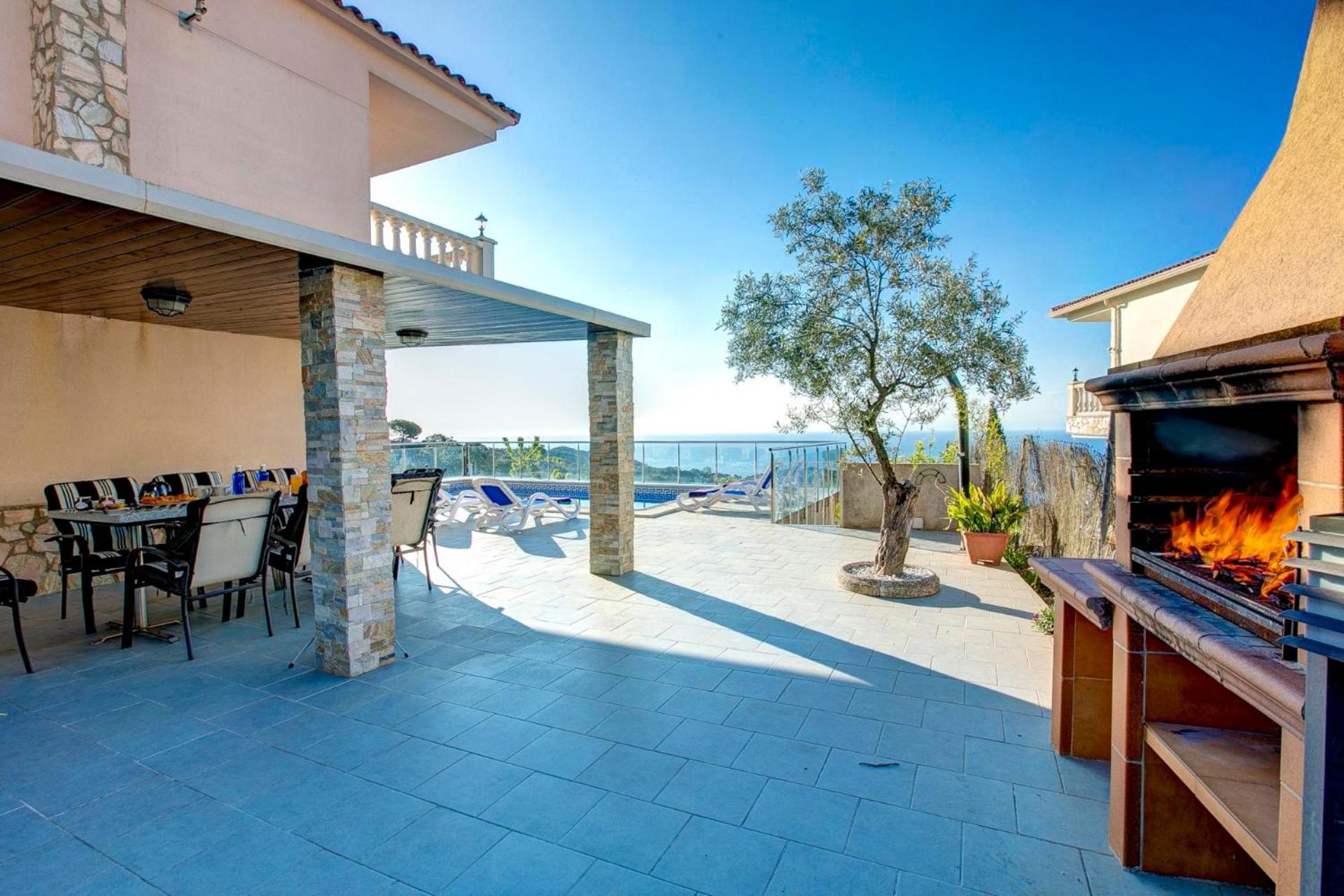 Villa Dami by Vintage Travel