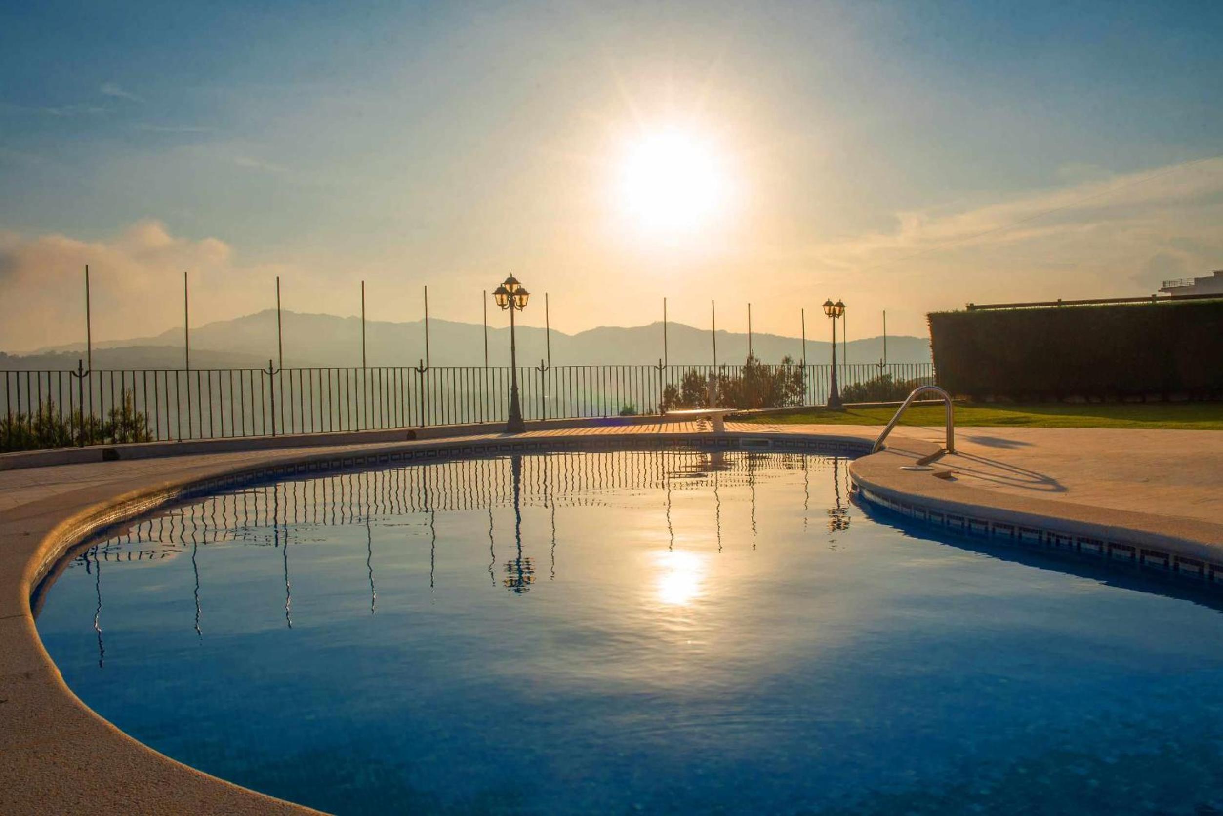 COSTA BRAVA SUITES Villa Bonavida